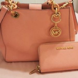 Michael Kors middle size Leather Bag with wallet set - Pink